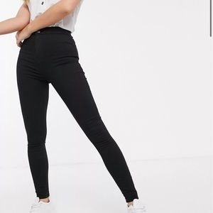 BRAND NEW WITH TAGS. TOPSHOP Pure Black Joni Skinny Jeans W28 L30